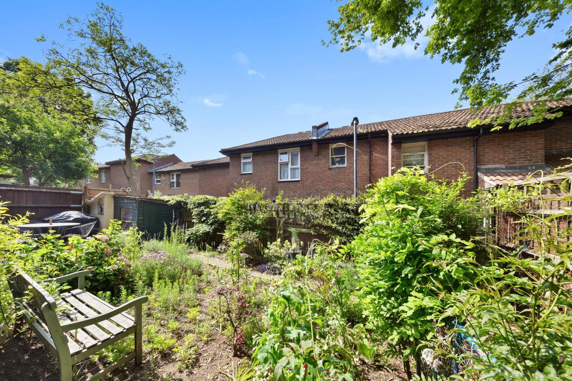 Clapham Serenity Garden Retreat With Free Parking London Exterior photo